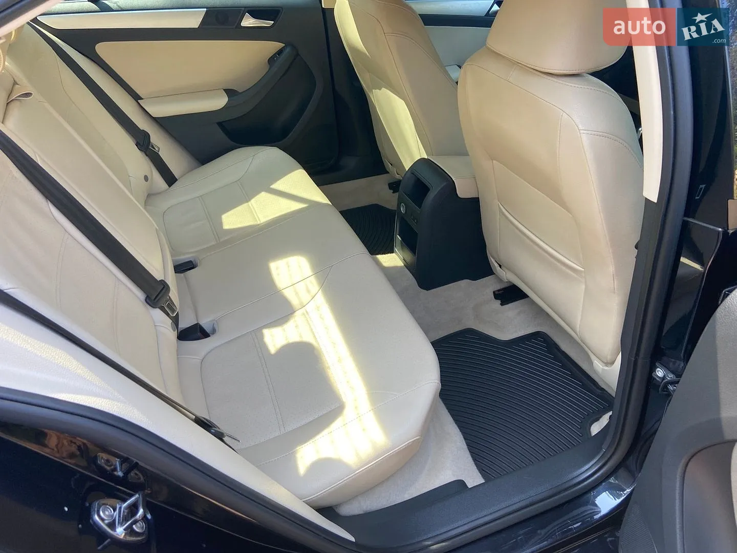 2012 Volkswagen Jetta - мініатюра 17