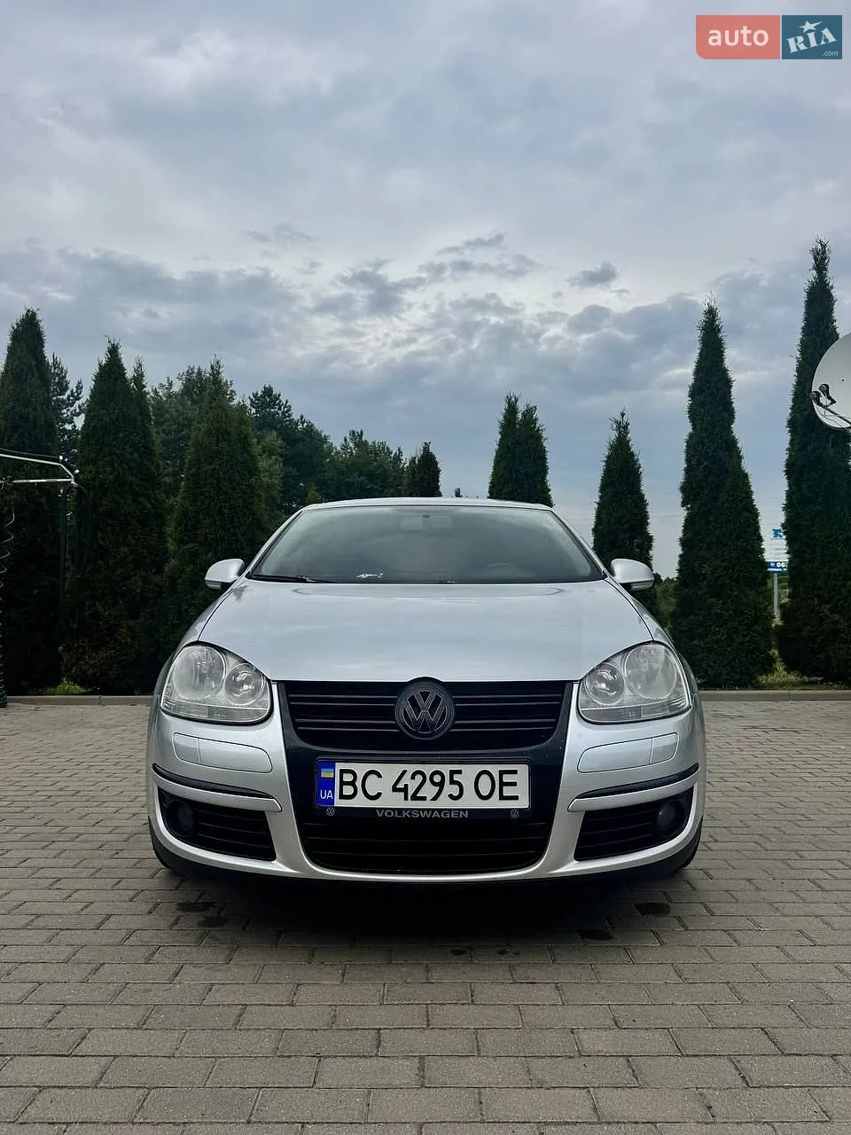 2010 Volkswagen Jetta - фото 1