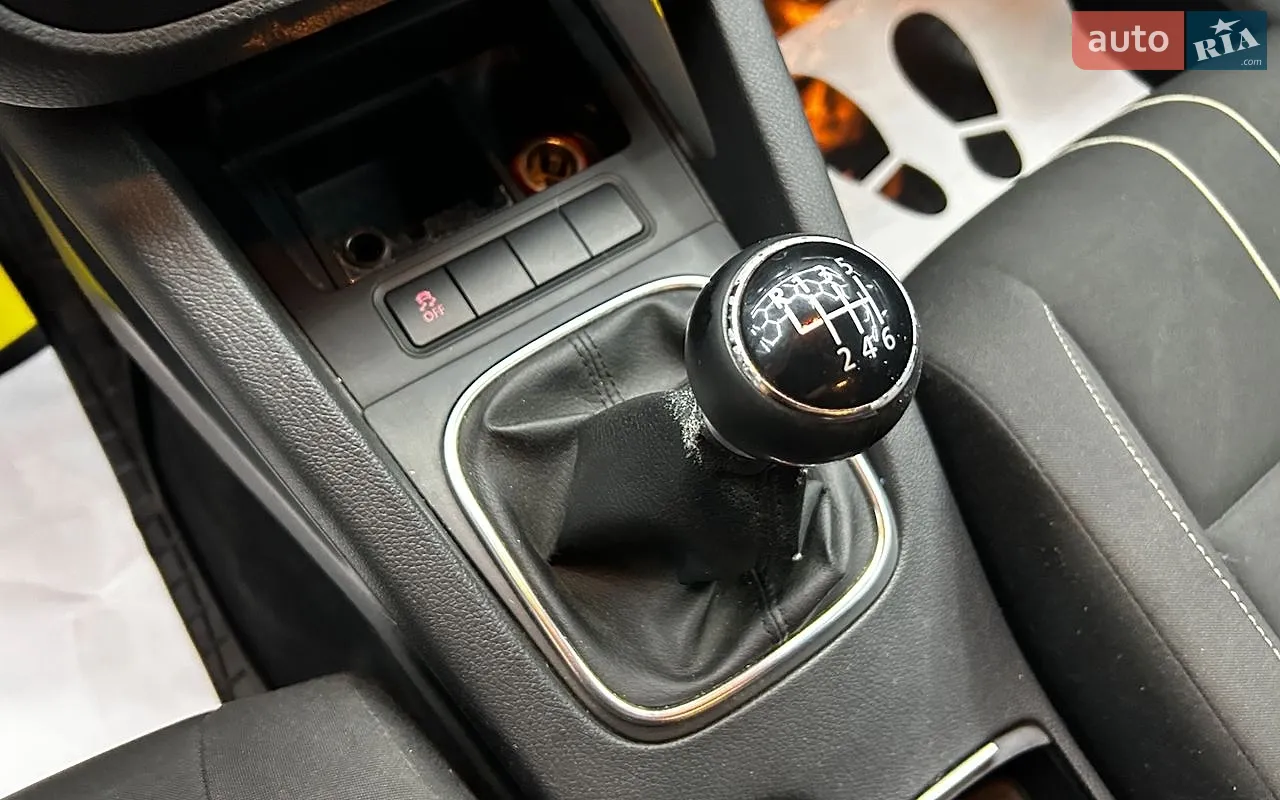 2010 Volkswagen Jetta - мініатюра 20