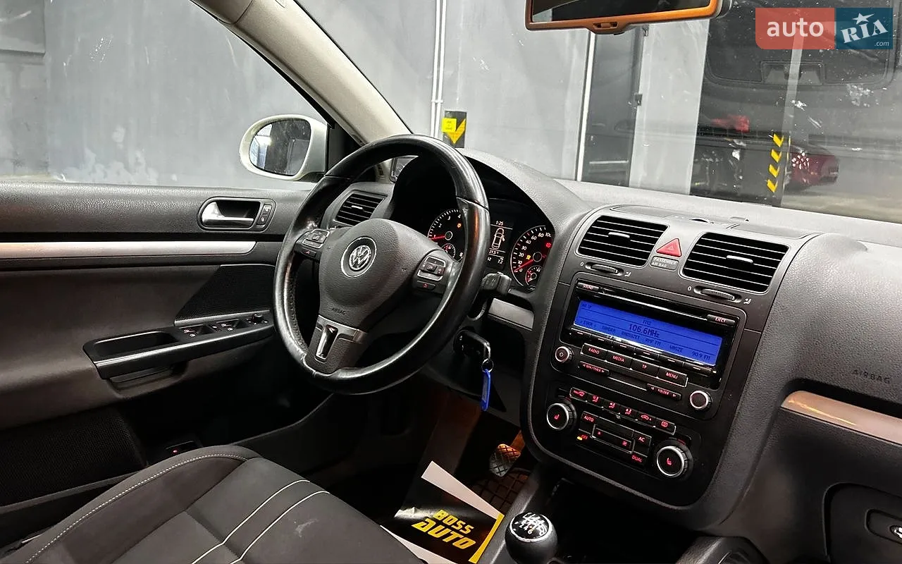 2010 Volkswagen Jetta - мініатюра 21