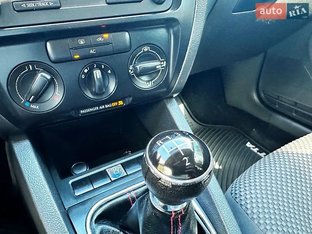 2011 Volkswagen Jetta - мініатюра 3