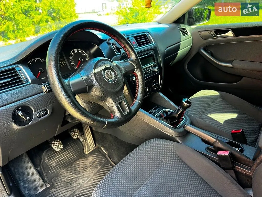 2011 Volkswagen Jetta - мініатюра 30
