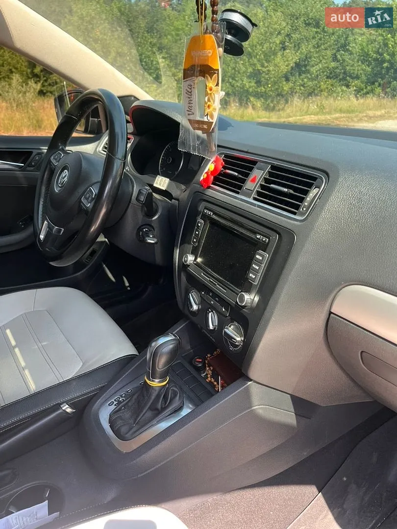 2011 Volkswagen Jetta - мініатюра 12