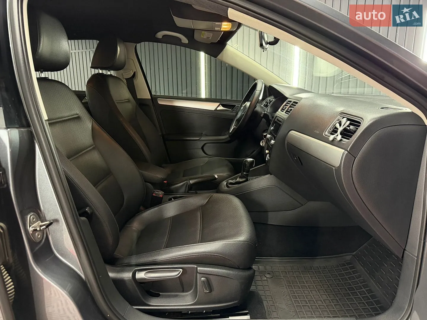 2013 Volkswagen Jetta - мініатюра 25