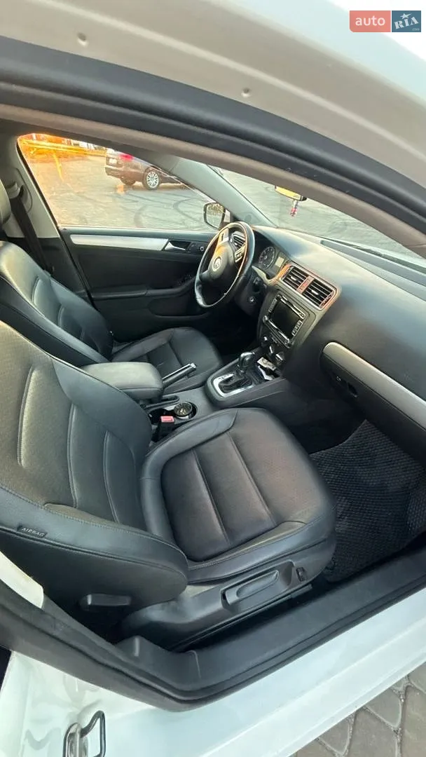 2013 Volkswagen Jetta - мініатюра 12