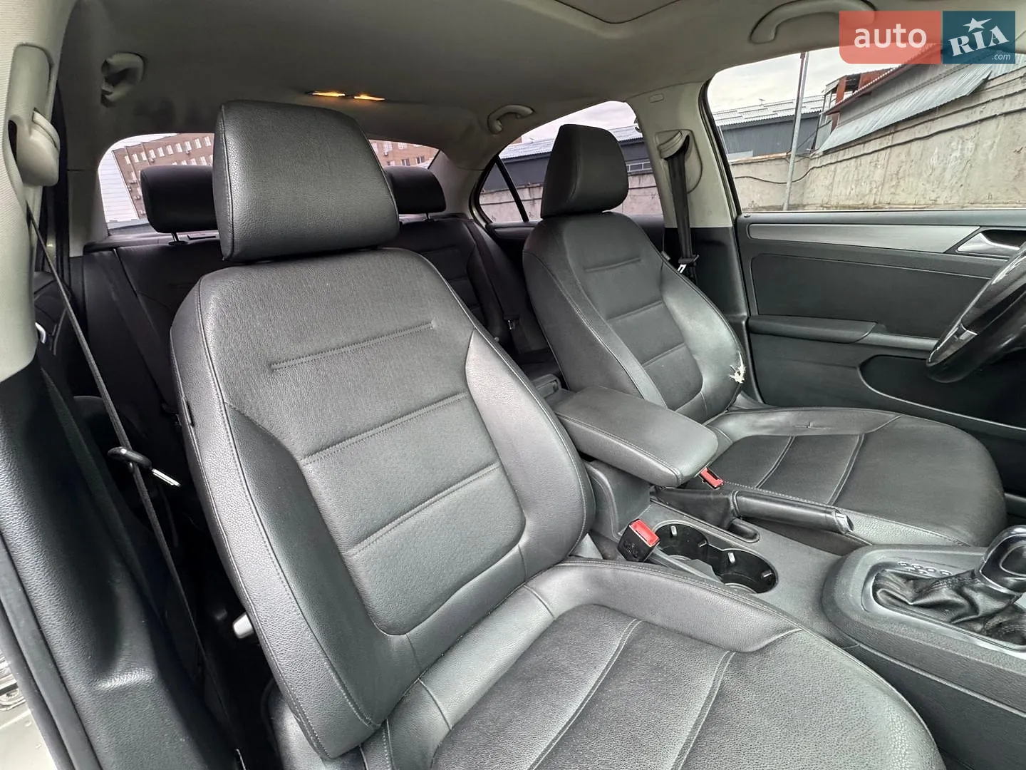 2012 Volkswagen Jetta - мініатюра 40