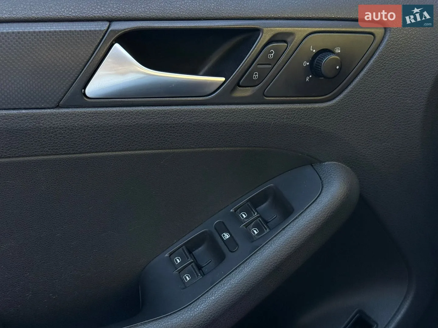 2013 Volkswagen Jetta - мініатюра 33