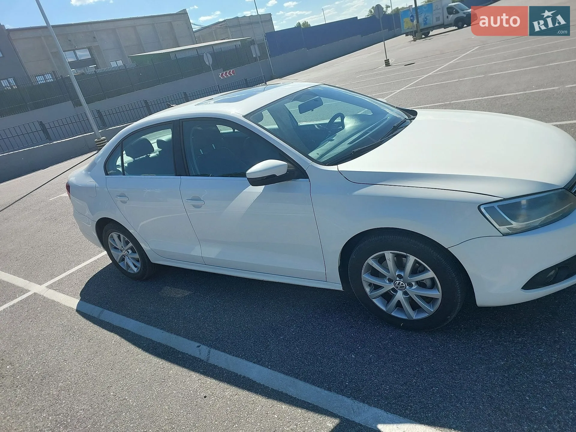 2012 Volkswagen Jetta - мініатюра 2