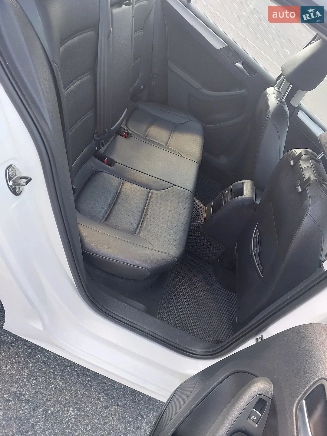2012 Volkswagen Jetta - мініатюра 18