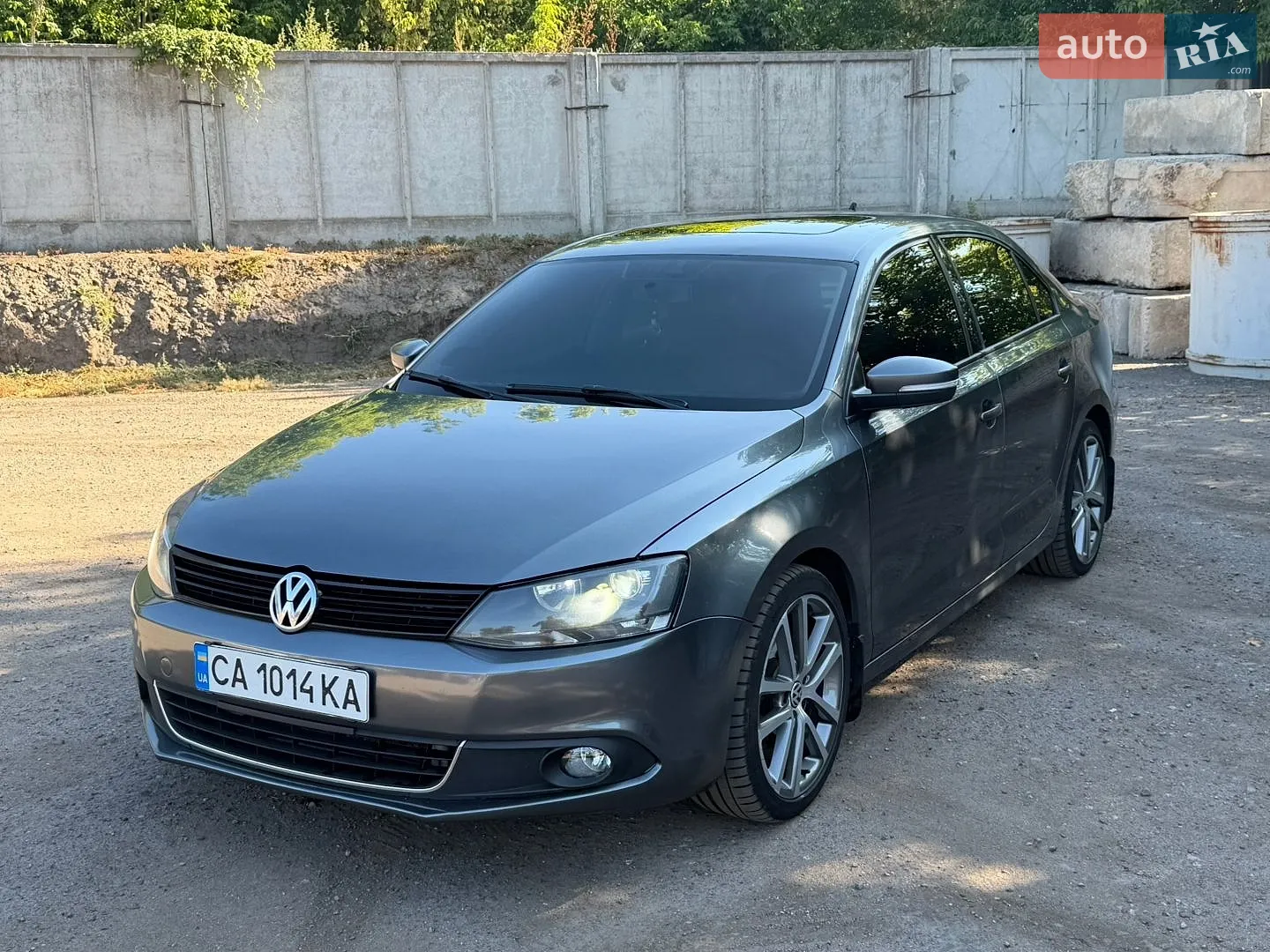 2011 Volkswagen Jetta - фото 1