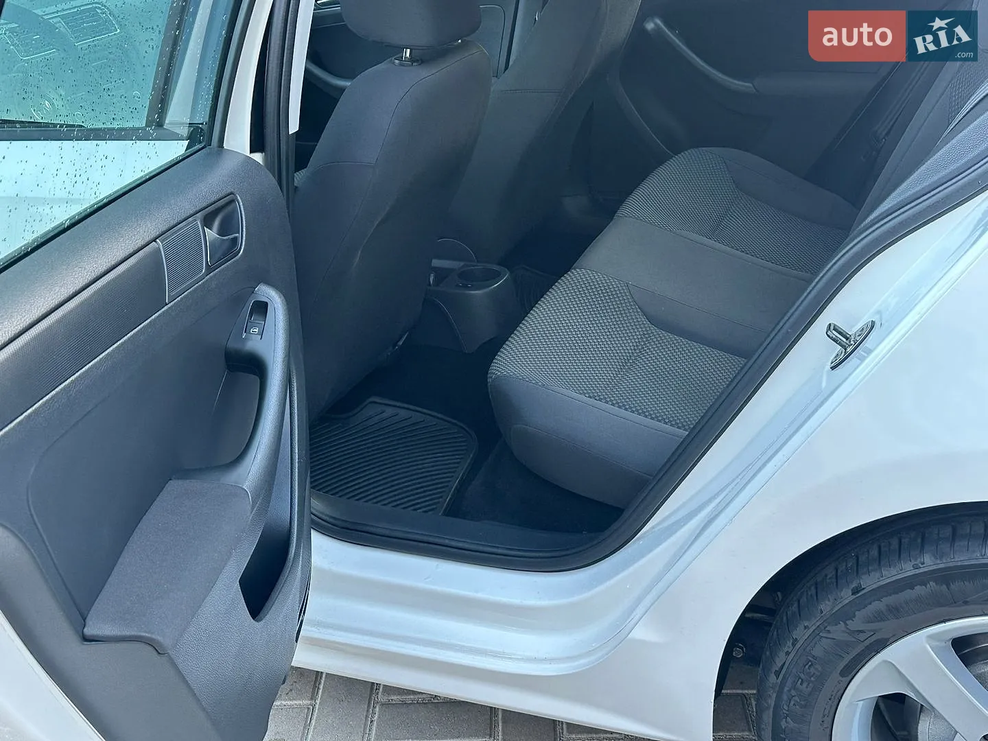 2011 Volkswagen Jetta - мініатюра 24