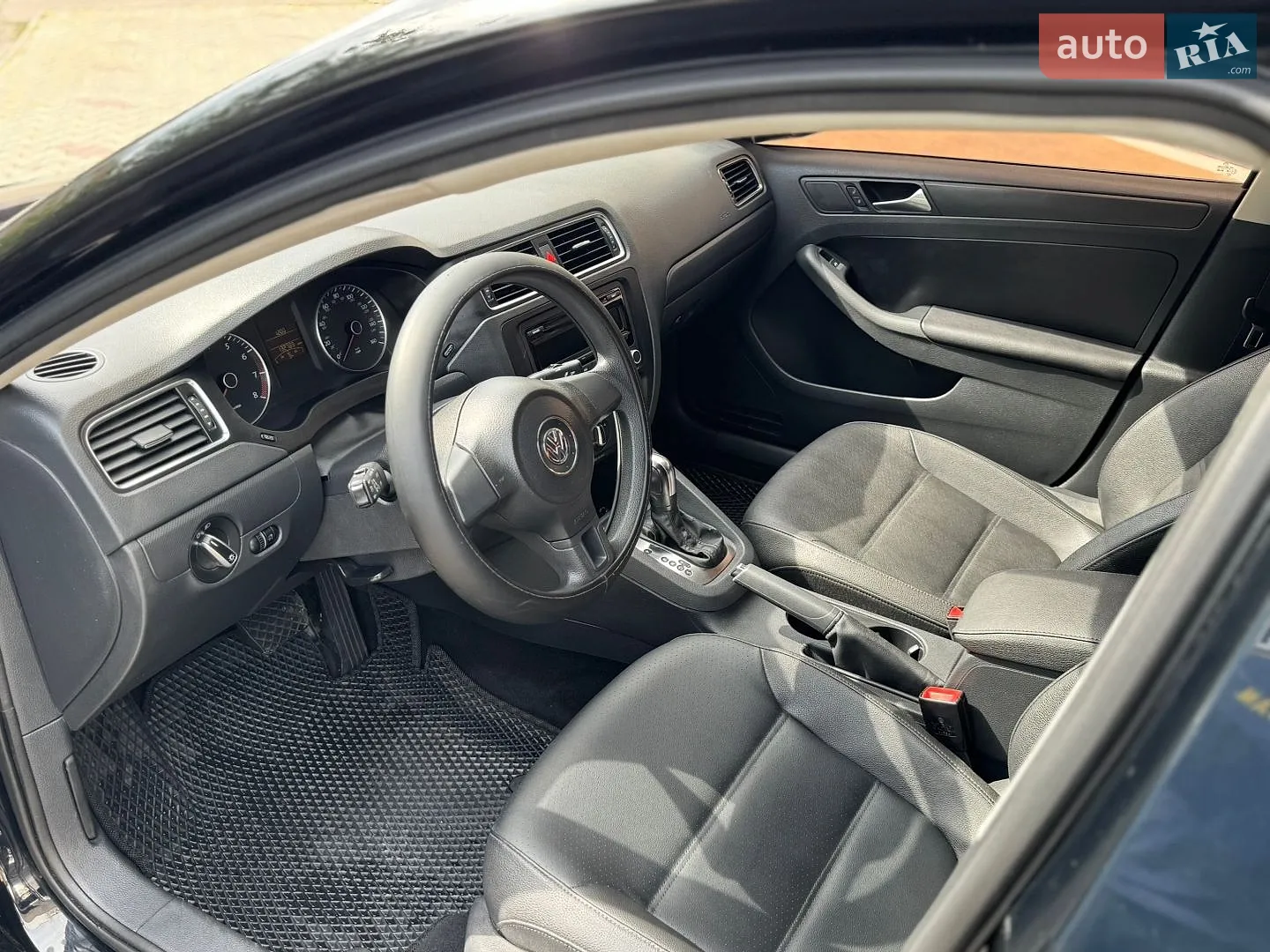 2011 Volkswagen Jetta - мініатюра 16