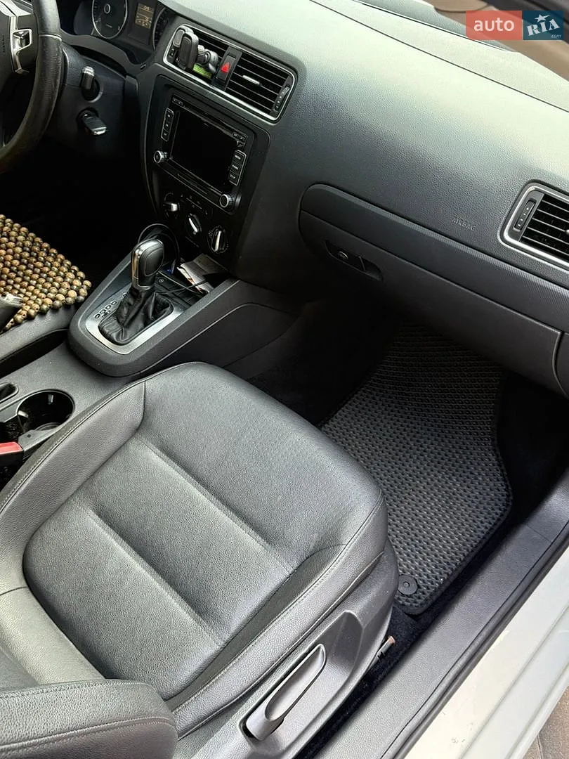 2011 Volkswagen Jetta - мініатюра 13