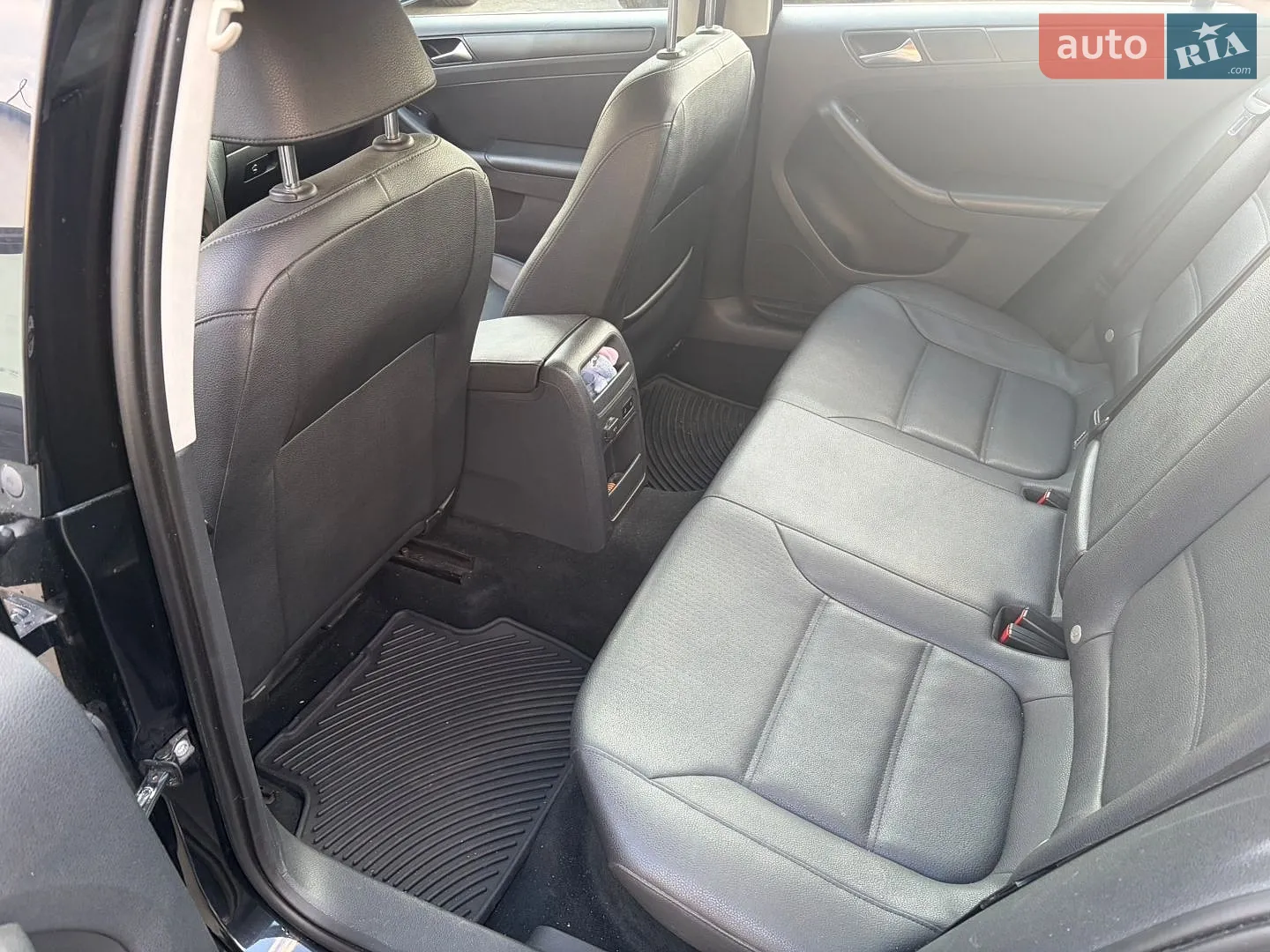 2010 Volkswagen Jetta - мініатюра 11