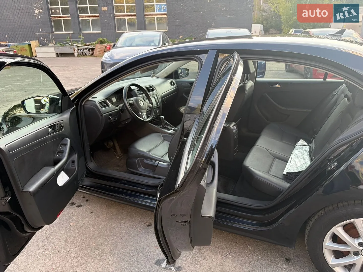 2010 Volkswagen Jetta - мініатюра 12