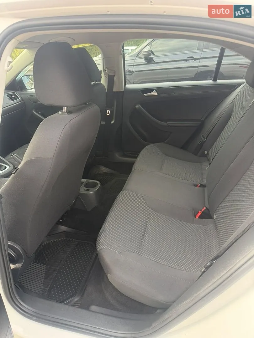 2012 Volkswagen Jetta - мініатюра 11