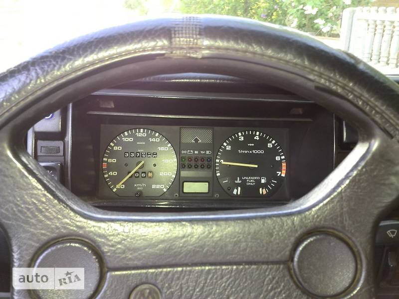 Седан Volkswagen Jetta 1986 в Козятині