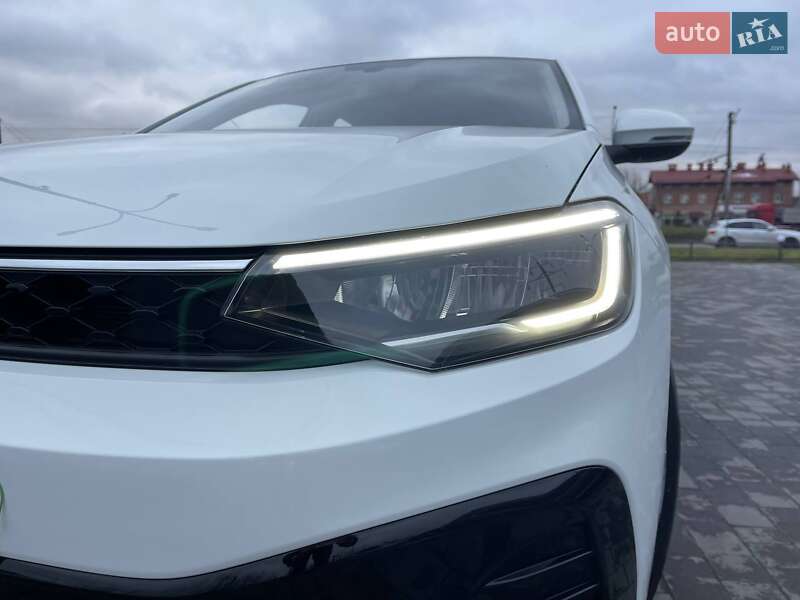 Седан Volkswagen Lavida 2025 в Львові