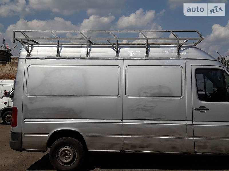Вантажопасажирський фургон Volkswagen LT 2005 в Києві