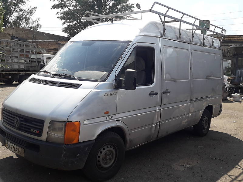 Вантажопасажирський фургон Volkswagen LT 2005 в Києві