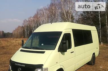 Вантажопасажирський фургон Volkswagen LT 2005 в 