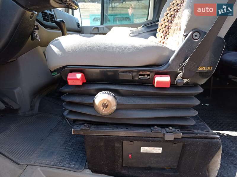 Мікроавтобус Volkswagen LT 2006 в Ужгороді