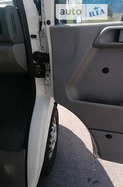 Грузовой фургон Volkswagen LT 2004 в 