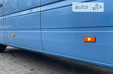 Вантажний фургон Volkswagen LT 2005 в 
