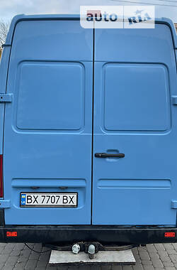 Вантажний фургон Volkswagen LT 2005 в 