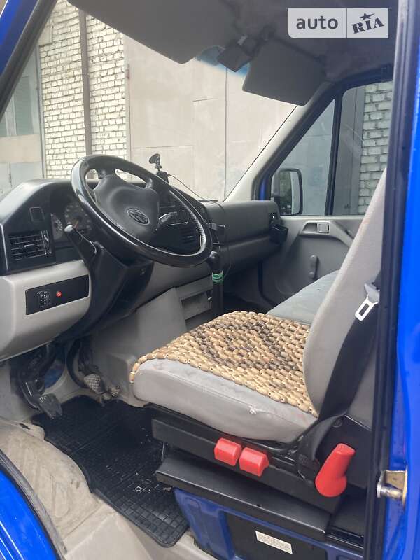 Грузовой фургон Volkswagen LT 2003 в Львове