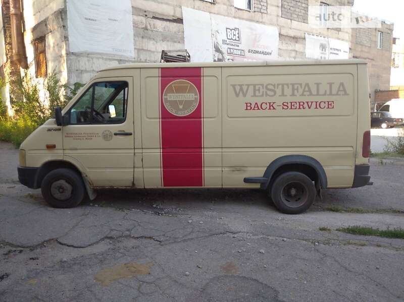 Вантажний фургон Volkswagen LT 2005 в 