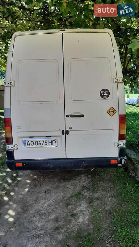 Мікроавтобус Volkswagen LT 2005 в Хусті