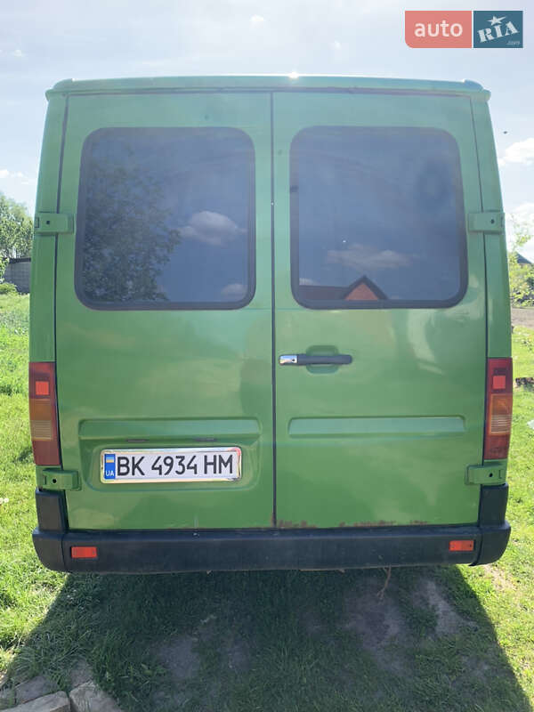 Мікроавтобус Volkswagen LT 2006 в Березному