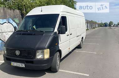 Грузовой фургон Volkswagen LT 2003 в Луцке