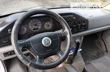 Грузовой фургон Volkswagen LT 2004 в Львове