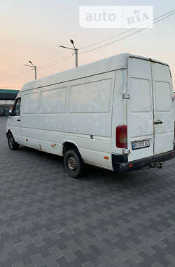 Вантажний фургон Volkswagen LT 2004 в Лубнах