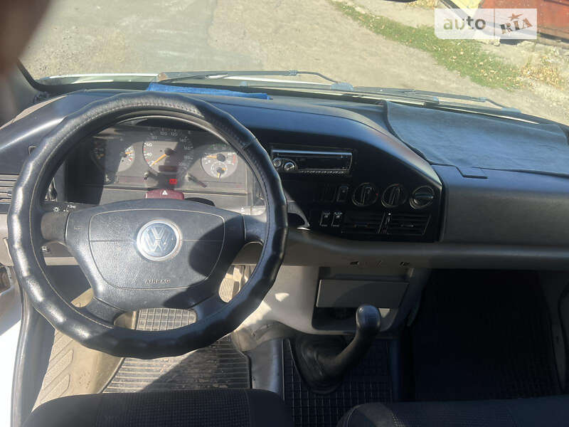 Грузовой фургон Volkswagen LT 2006 в Александрие