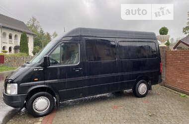 Мікроавтобус Volkswagen LT 2004 в Делятині