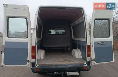 Вантажопасажирський фургон Volkswagen LT 2003 в Тульчині