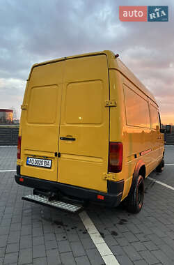 Вантажний фургон Volkswagen LT 2006 в Мукачевому