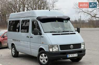 Вантажопасажирський фургон Volkswagen LT 2001 в Здолбуніві