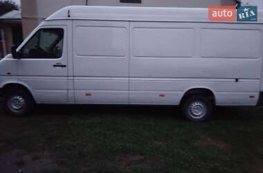 Вантажний фургон Volkswagen LT 2004 в Львові