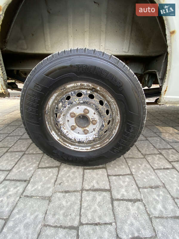 Грузовой фургон Volkswagen LT 2004 в Львове
