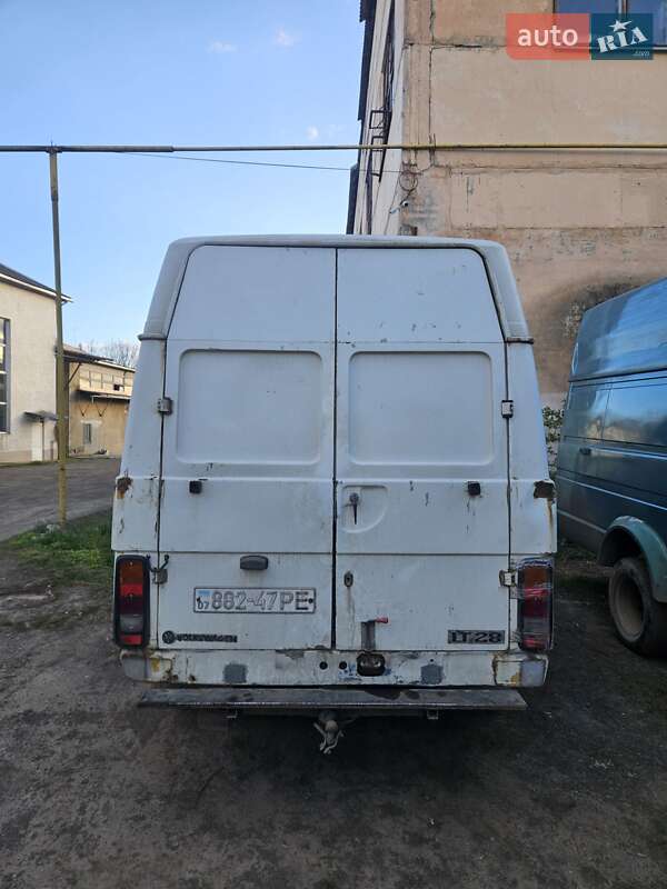 Вантажний фургон Volkswagen LT 1995 в Ужгороді