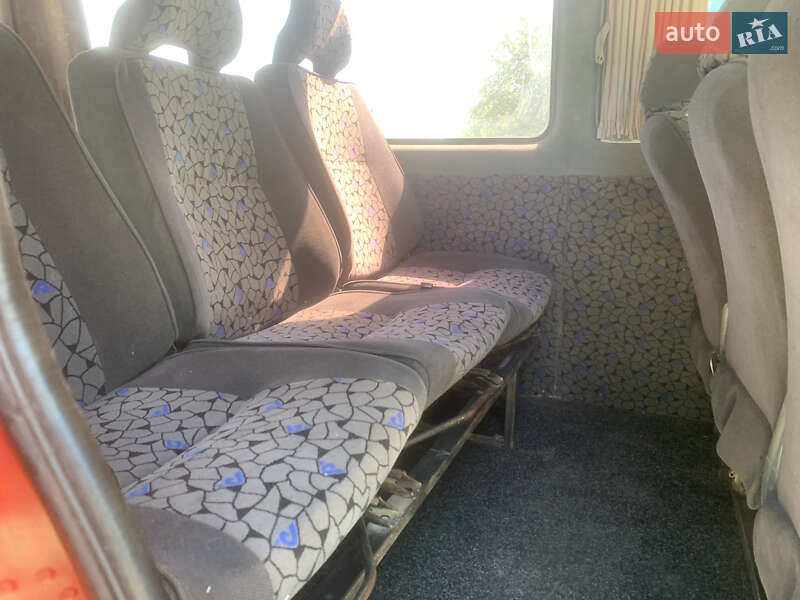 Вантажопасажирський фургон Volkswagen LT 1998 в Хотині