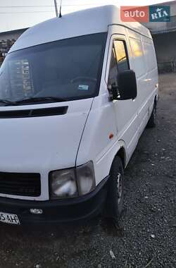 Грузовой фургон Volkswagen LT 2000 в Сваляве