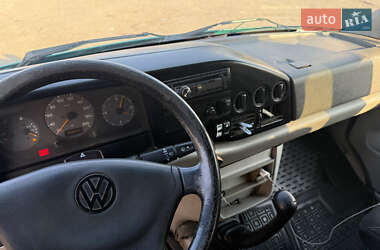Грузопассажирский фургон Volkswagen LT 2004 в 