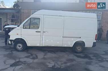 Вантажний фургон Volkswagen LT 2004 в 
