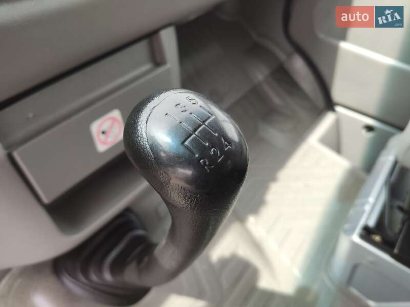 Микроавтобус Volkswagen LT 2006 в Ровно