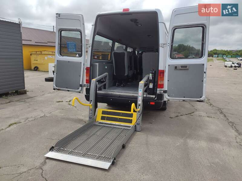 Микроавтобус Volkswagen LT 2006 в Ровно